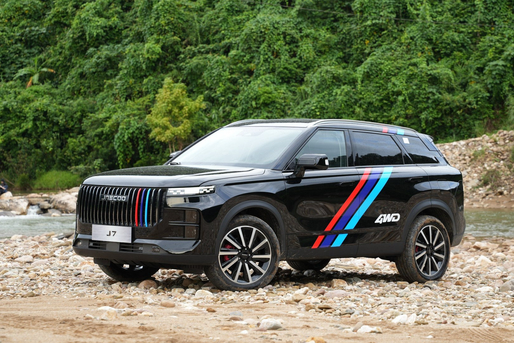 Phân khúc C-SUV tại Việt Nam sắp có 2 mẫu xe mới động cơ khỏe, chuyên off-road