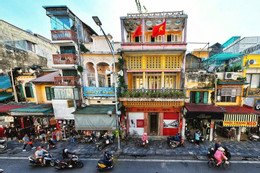 Tiểu thương chợ Đồng Xuân loay hoay kê khai hóa đơn điện tử