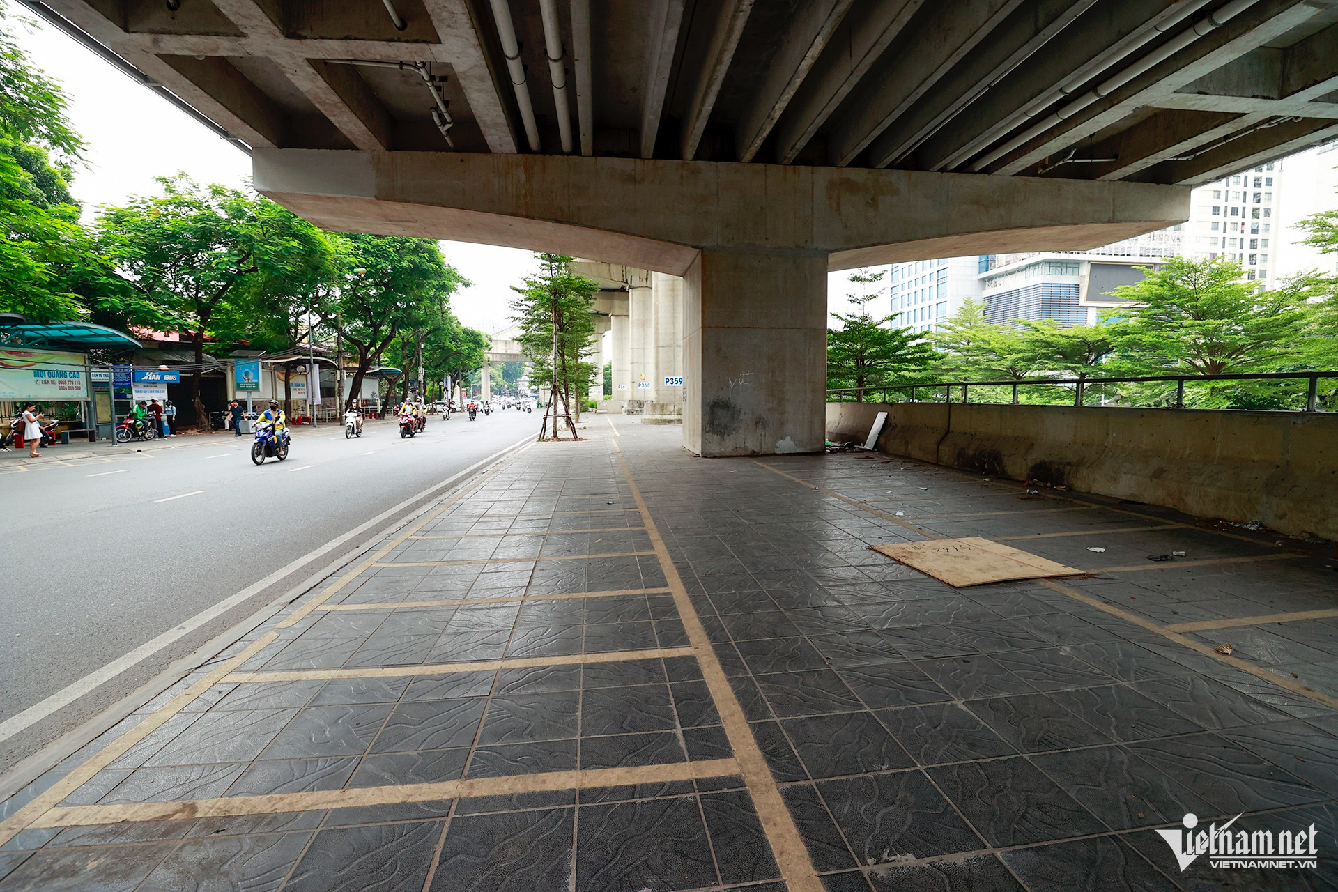 W-8 Cau Giay_AI_6228.jpg