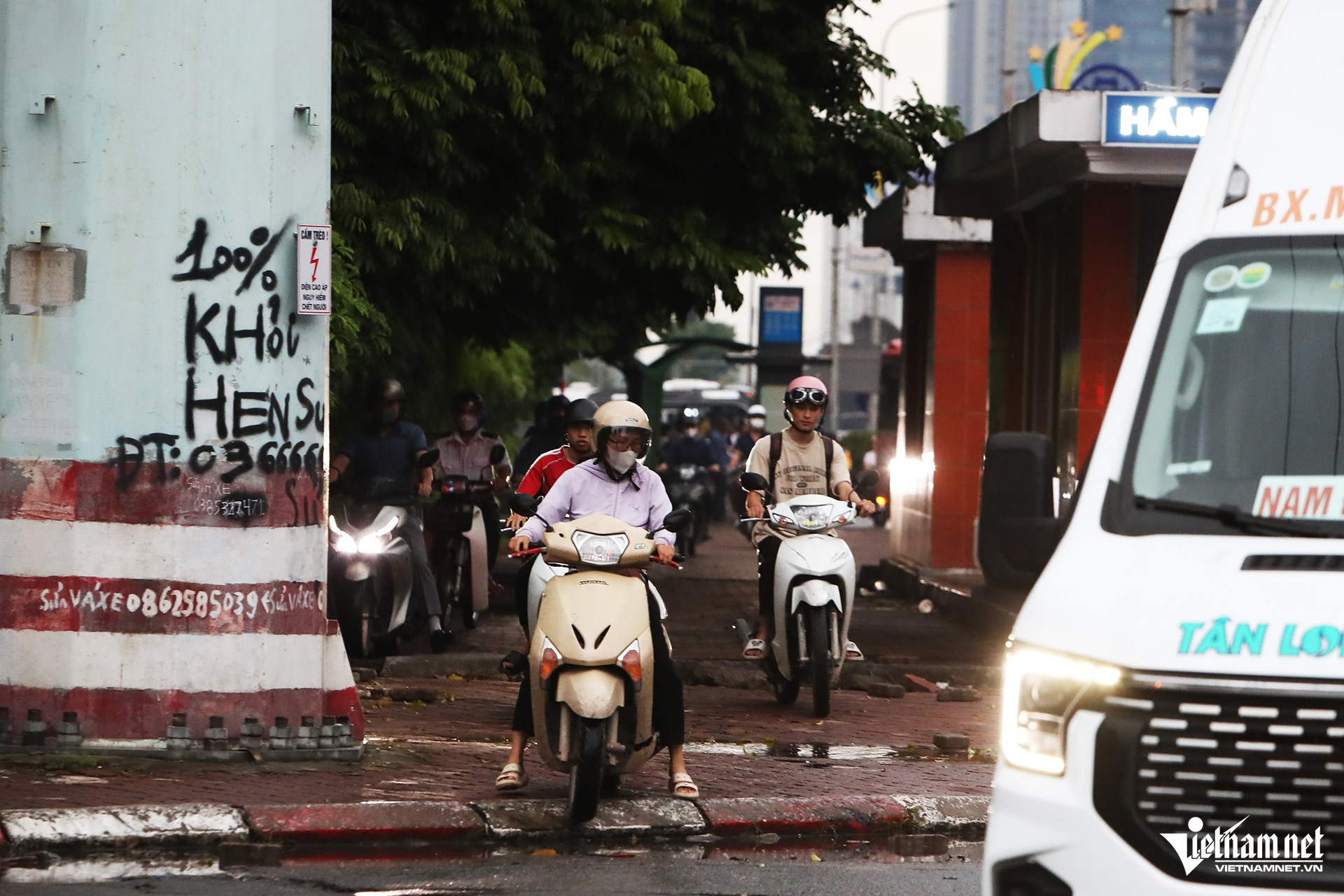 W-di lon xon 1.JPG.jpg