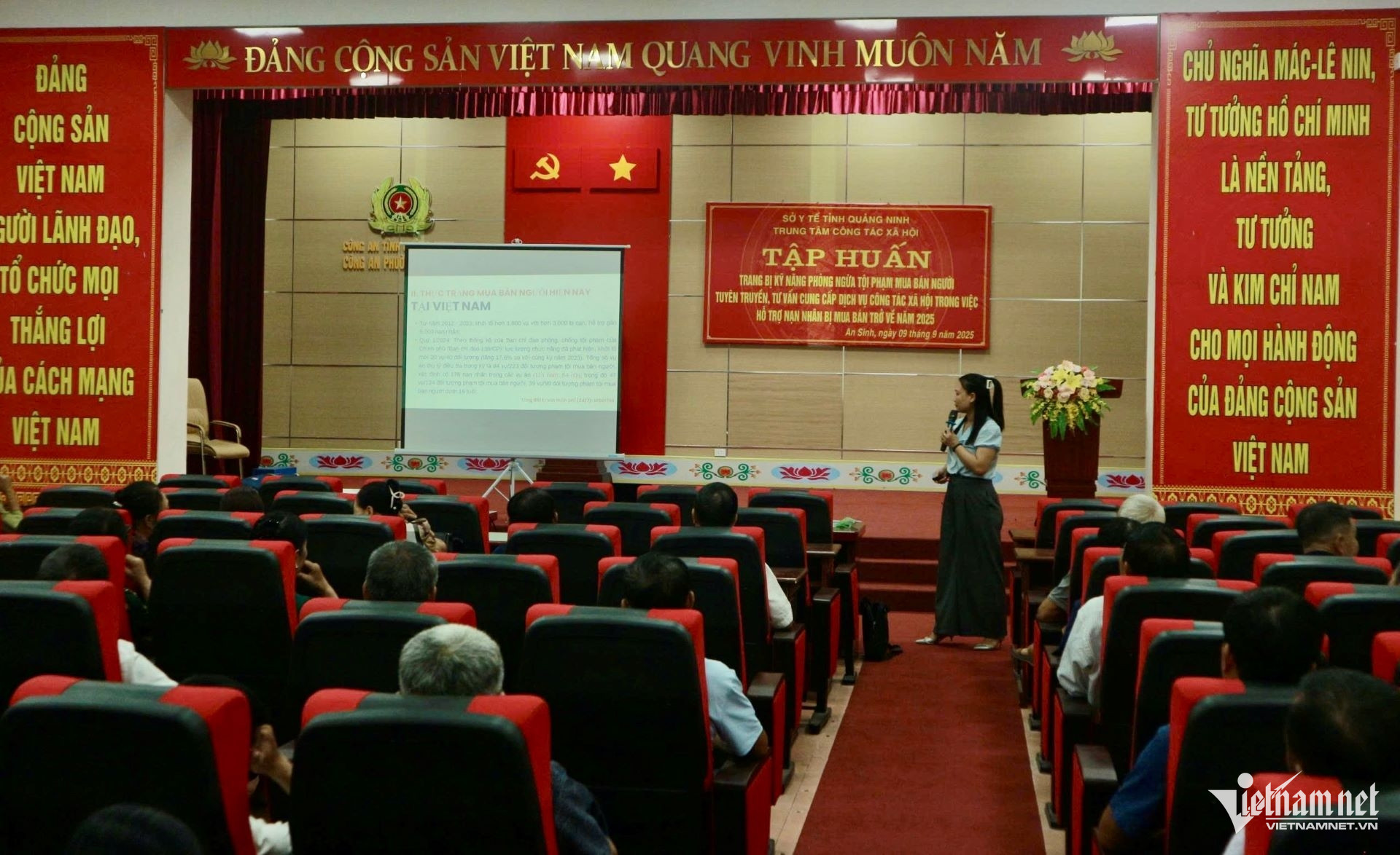 W-Quảng Ninh tập huấn kỹ năng phòng ngừa tội phạm mua bán người 9.9.jpg