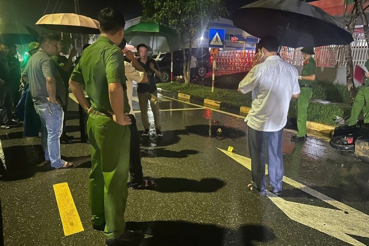 Bản tin sáng 27/9: Thiếu tướng trực tiếp lấy lời khai nghi phạm giết 3 người Bản tin sáng 27/9: Thiếu tướng trực tiếp lấy lời khai nghi phạm giết 3 người