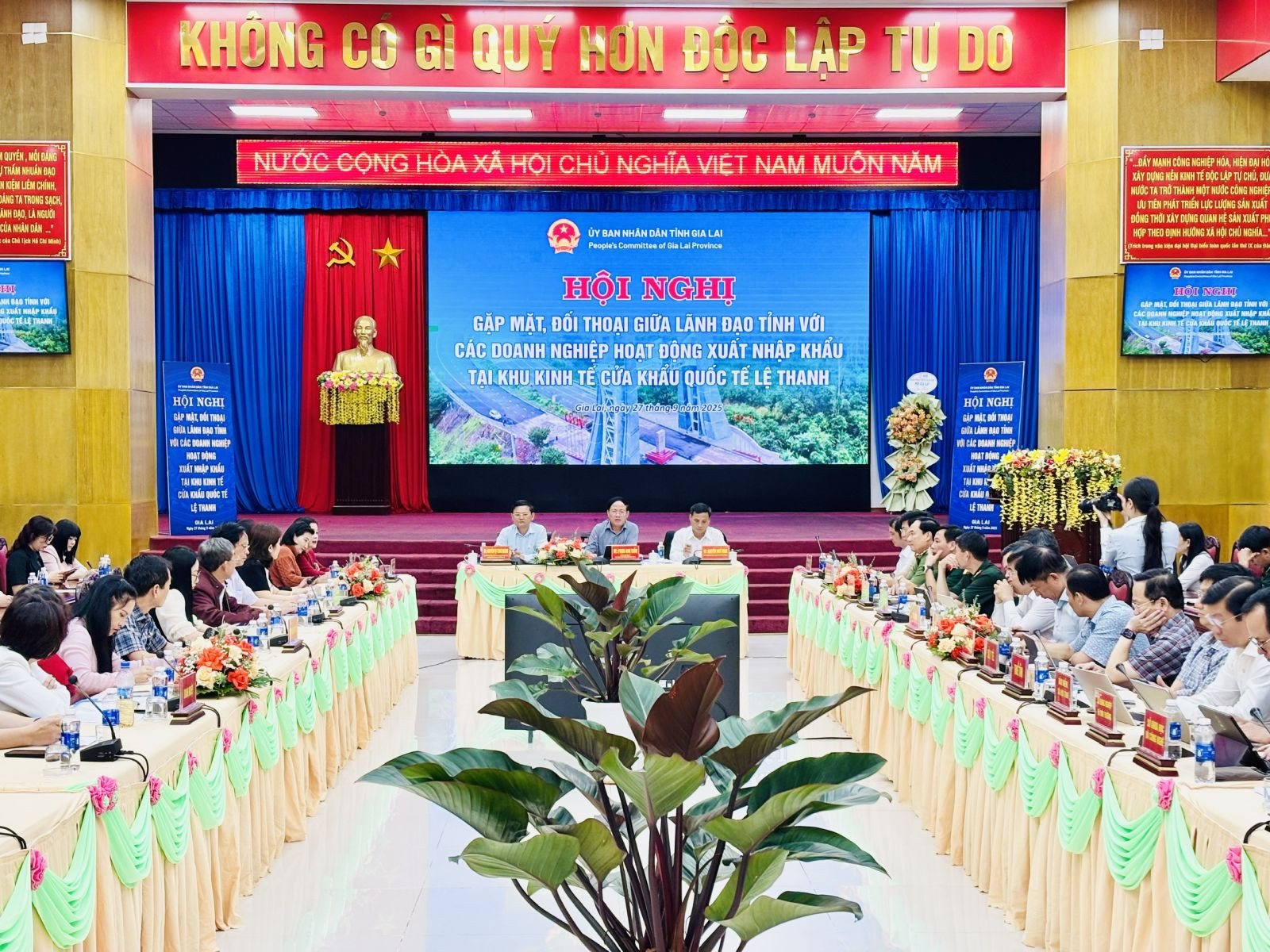 anh1 (1).jpg