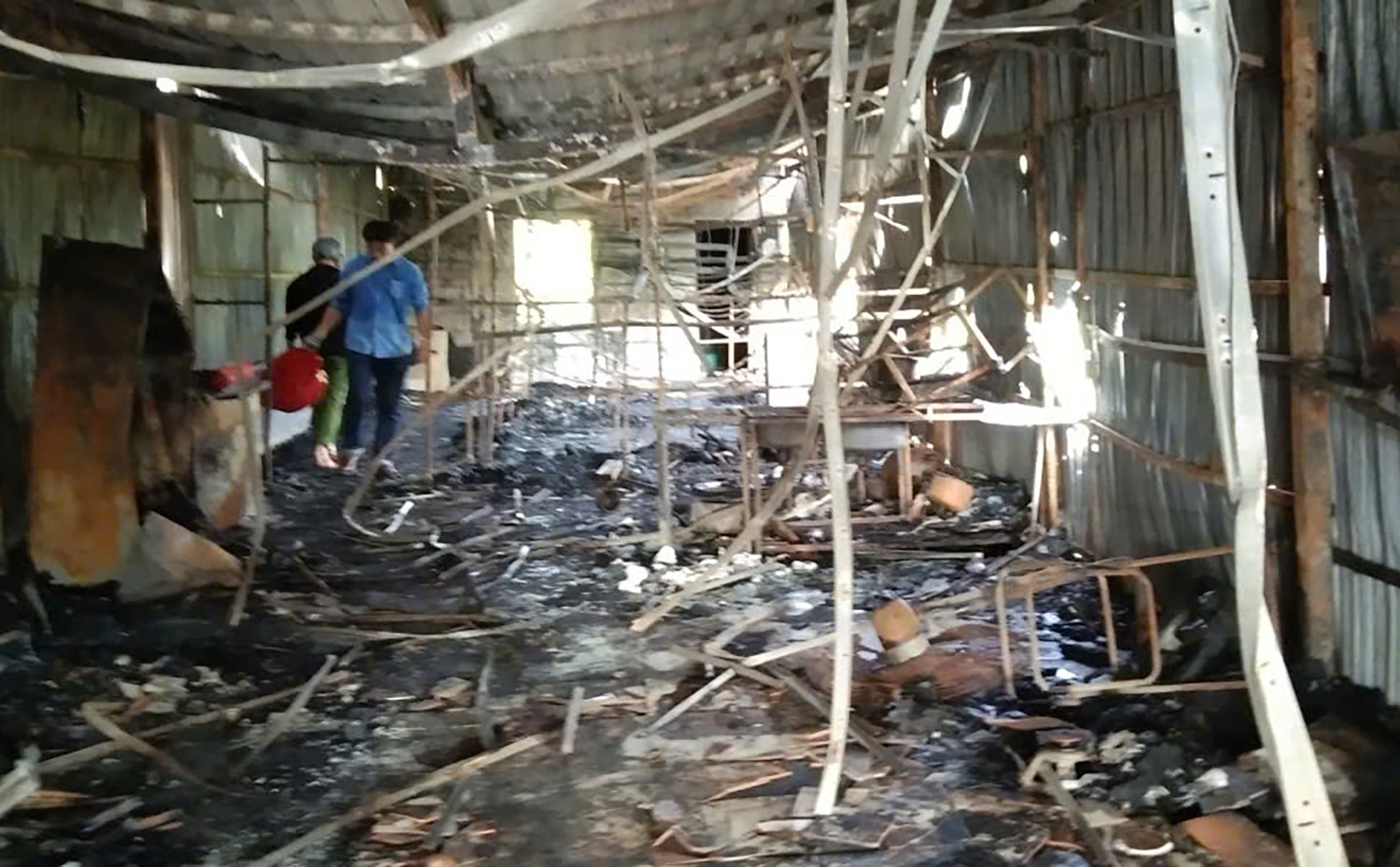 cháy nhà dân ở CM.jpg