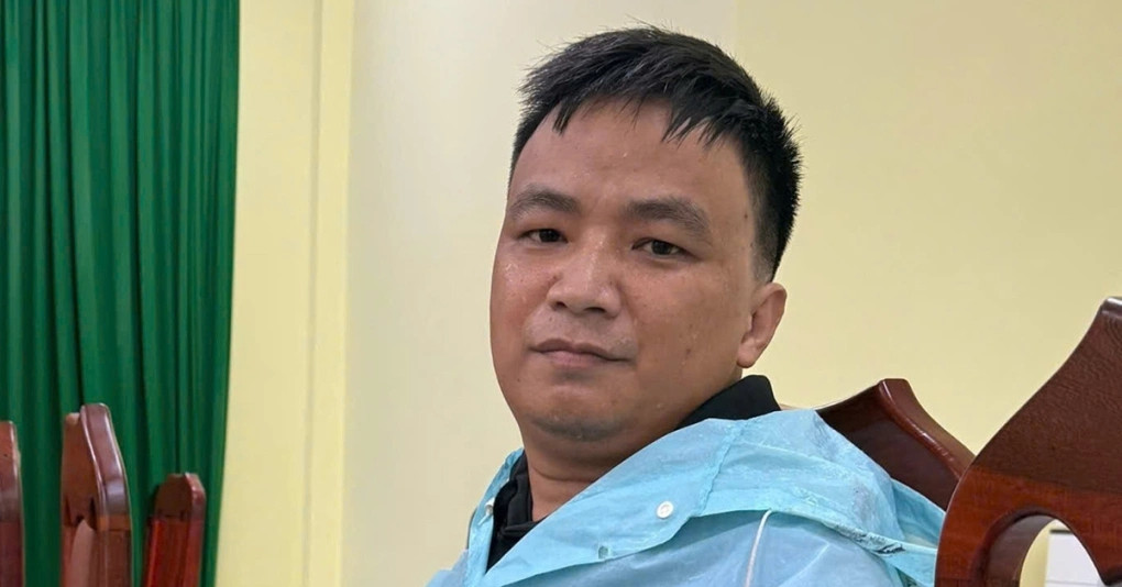 Lừa thiếu nữ làm mẫu ảnh khỏa thân, ép quan hệ tình dục