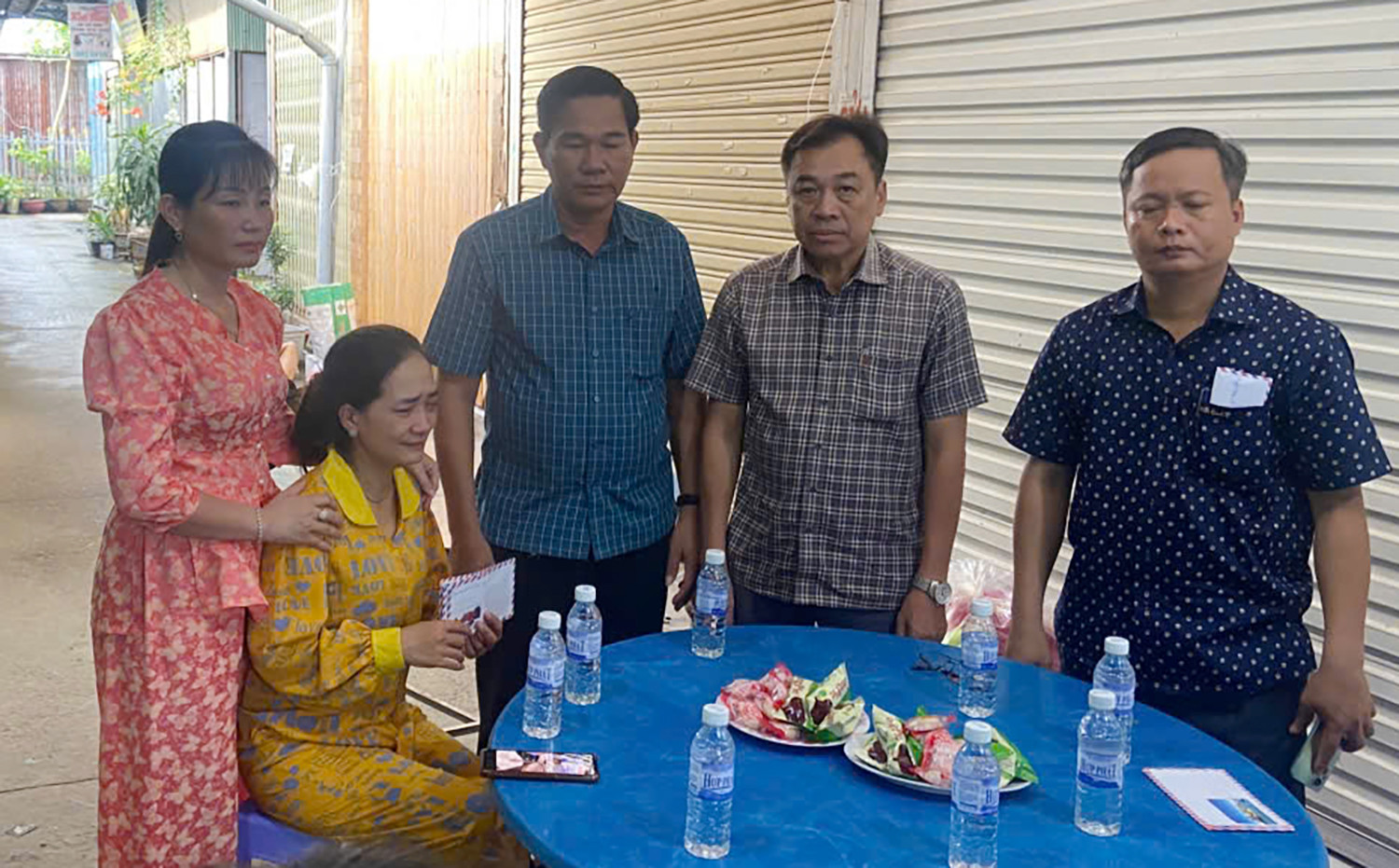 thăm hỏi, động viên.jpg