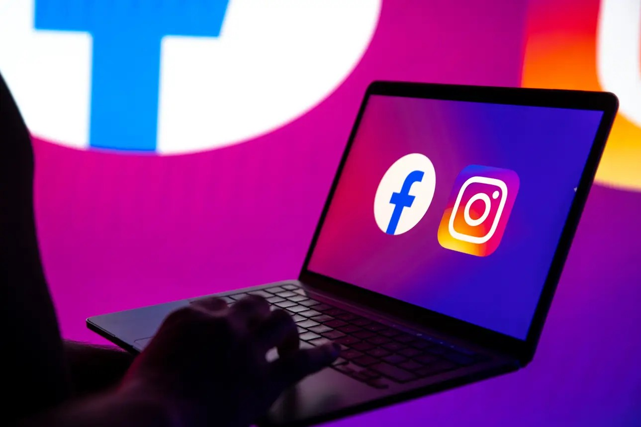 Trả hơn trăm nghìn mỗi tháng để dùng Facebook không quảng cáo