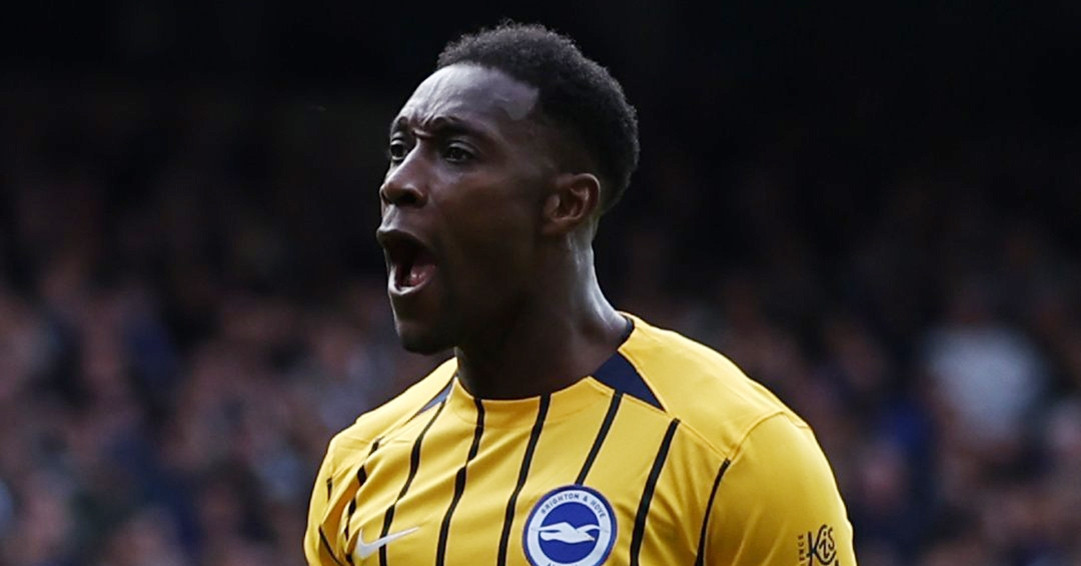 Welbeck lập cú đúp khiến Chelsea bẽ mặt