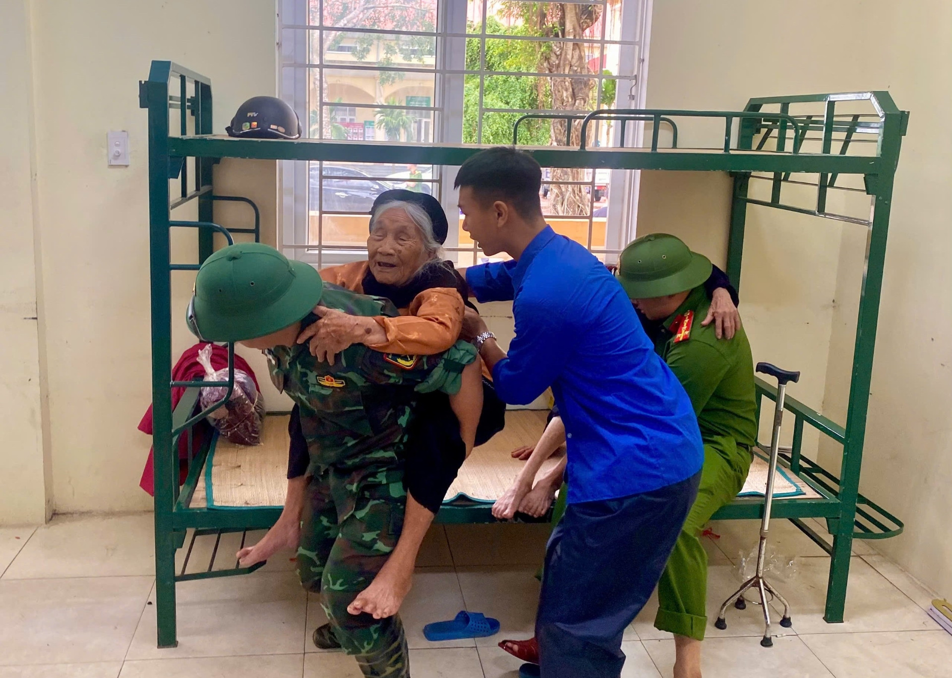 a2Thanh Hóa gấp rút sơ tán gần.jpg