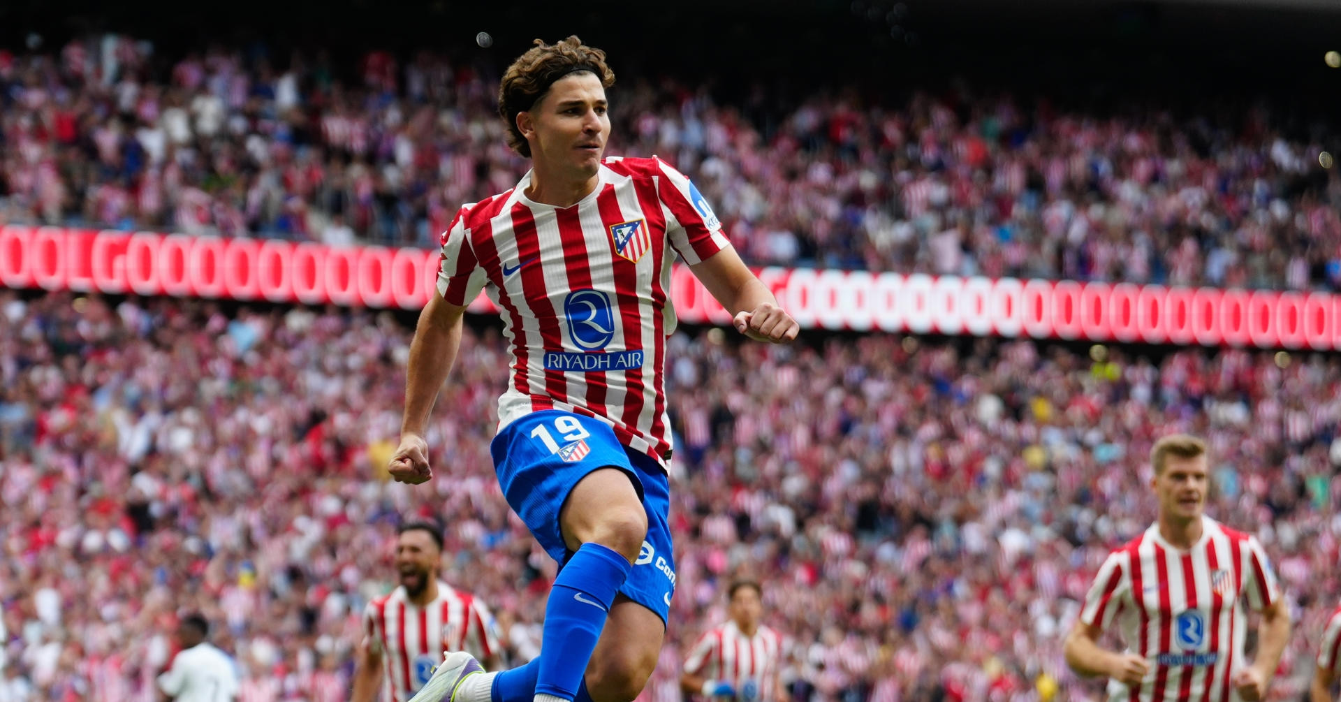 Atletico thắng lịch sử Real Madrid: Chú nhện kỳ diệu Julian Alvarez