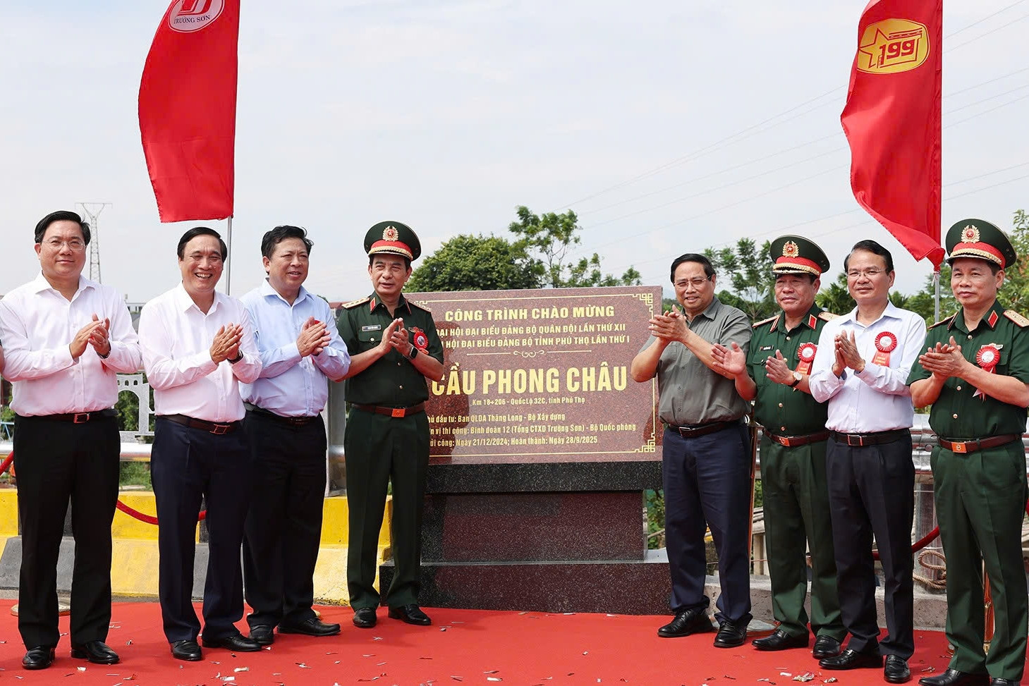 Hôm nay thông xe cầu Phong Châu mới, vượt tiến độ 3 tháng, tiết kiệm gần 200 tỷ