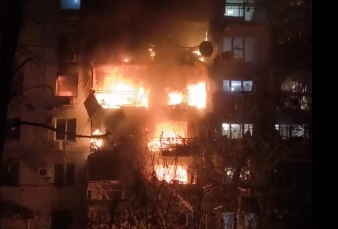 Loạt oanh tạc cơ Nga xuất kích trong đêm, còi cảnh báo vang khắp Ukraine