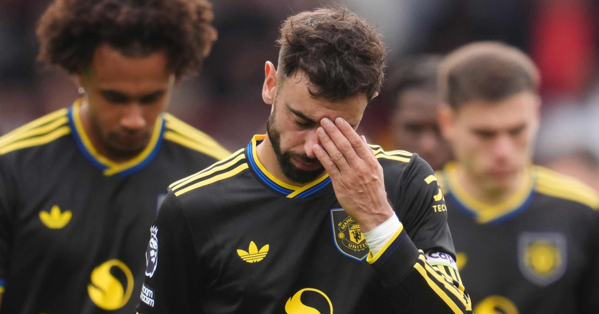 MU thua thảm Brentford: &amp;apos;Quỷ đỏ&amp;apos; mất linh hồn