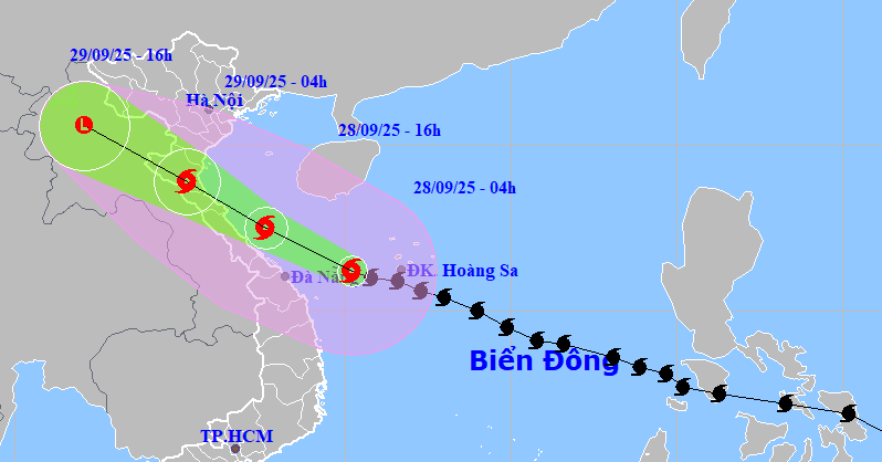 Tin mới nhất bão số 10 Bualoi: Cách Đà Nẵng 200...