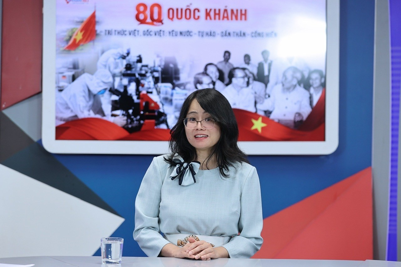 ts dinh thanh huong 1.jpg