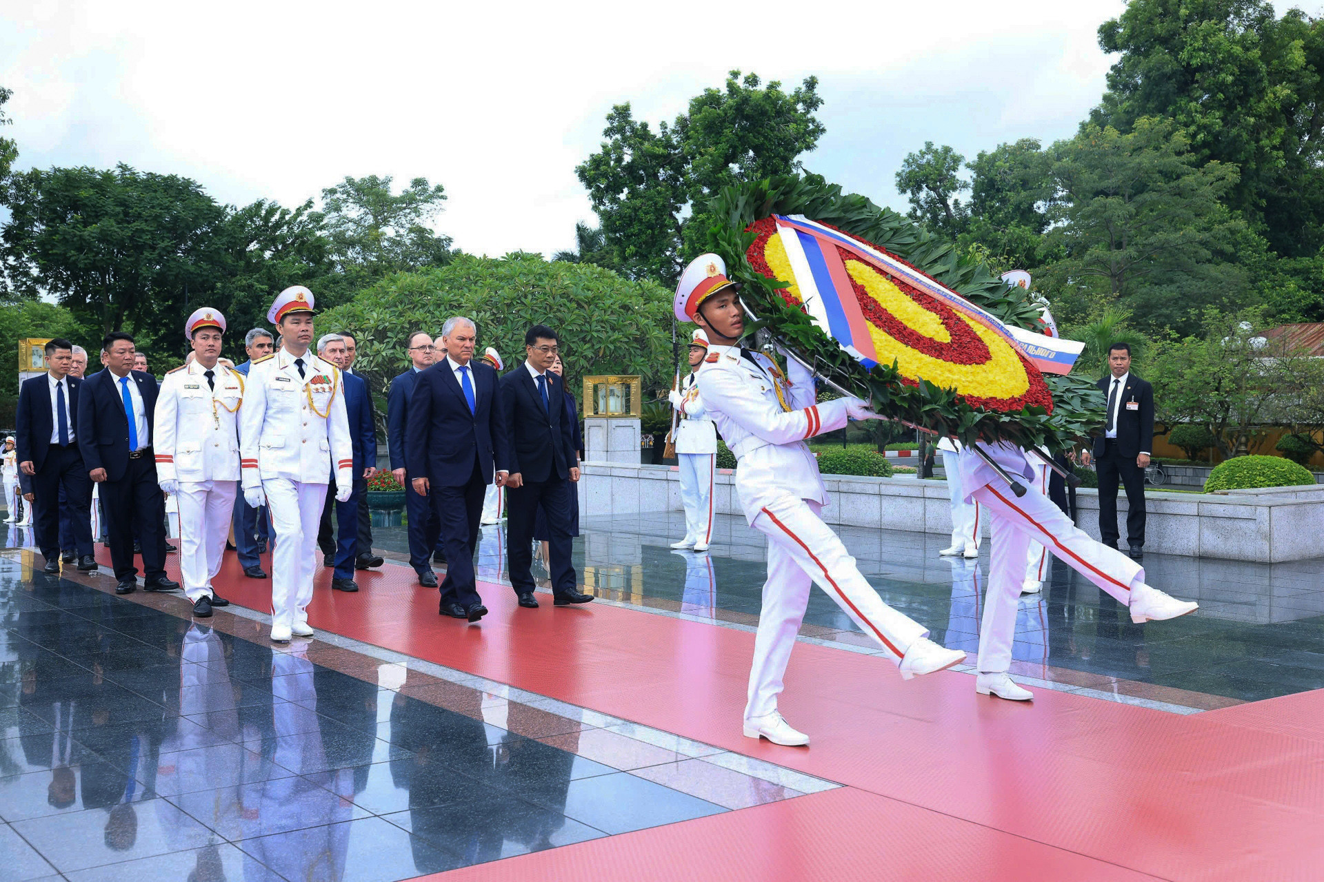 vyacheslav volodin vieng dai ls 2478.jpg