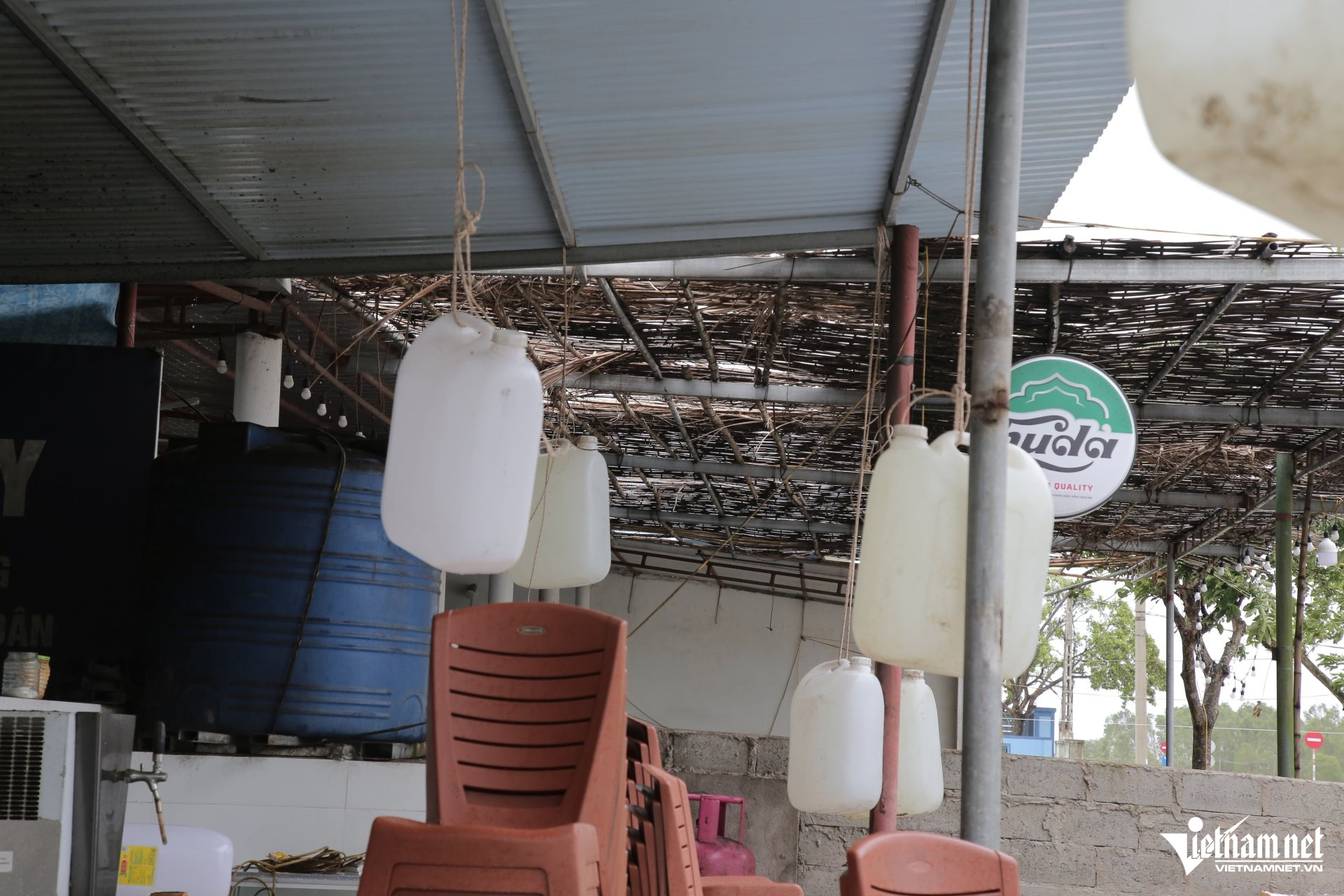 W-Bão Bùng0.JPG.jpg