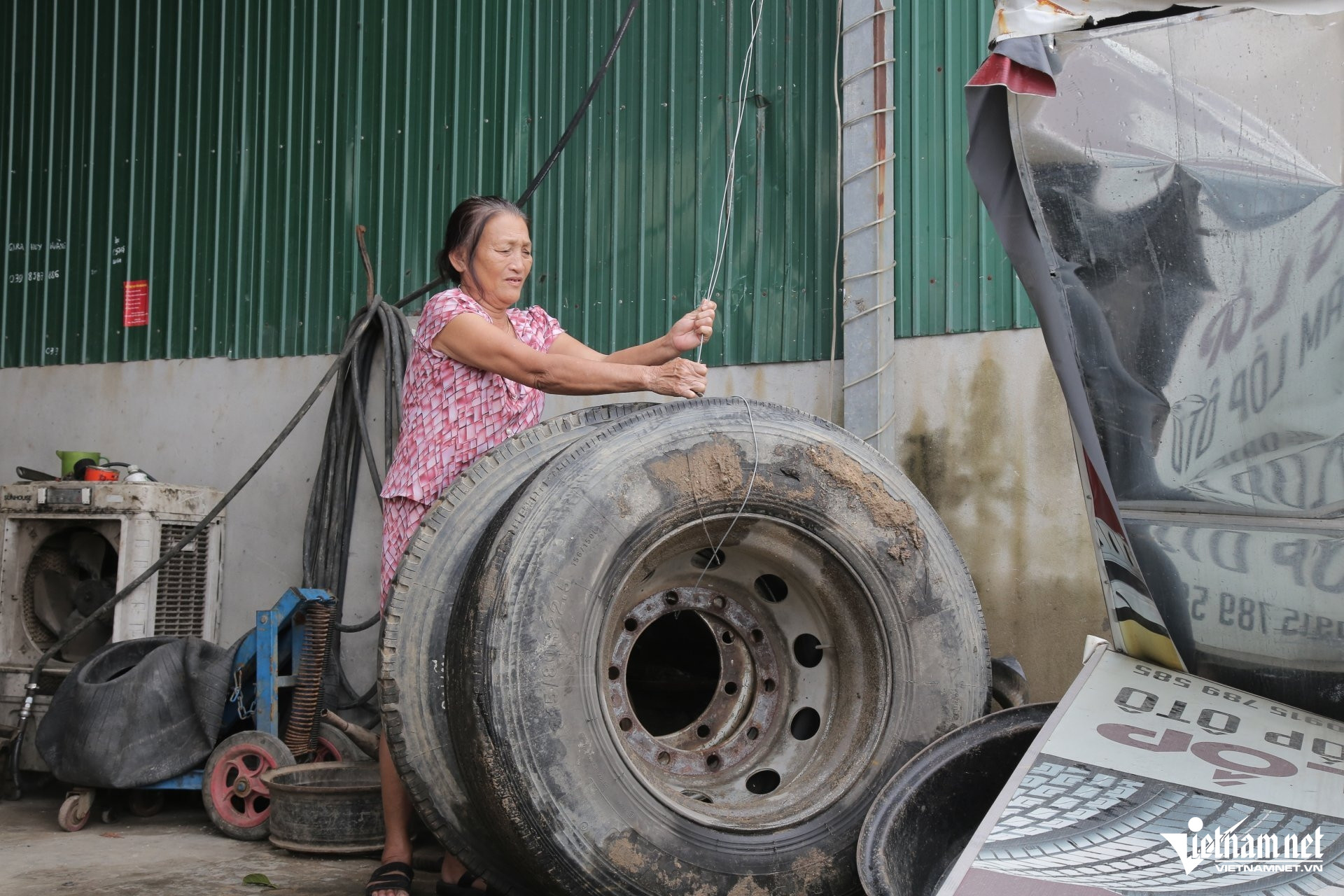 W-Bão bùng3.JPG.jpg