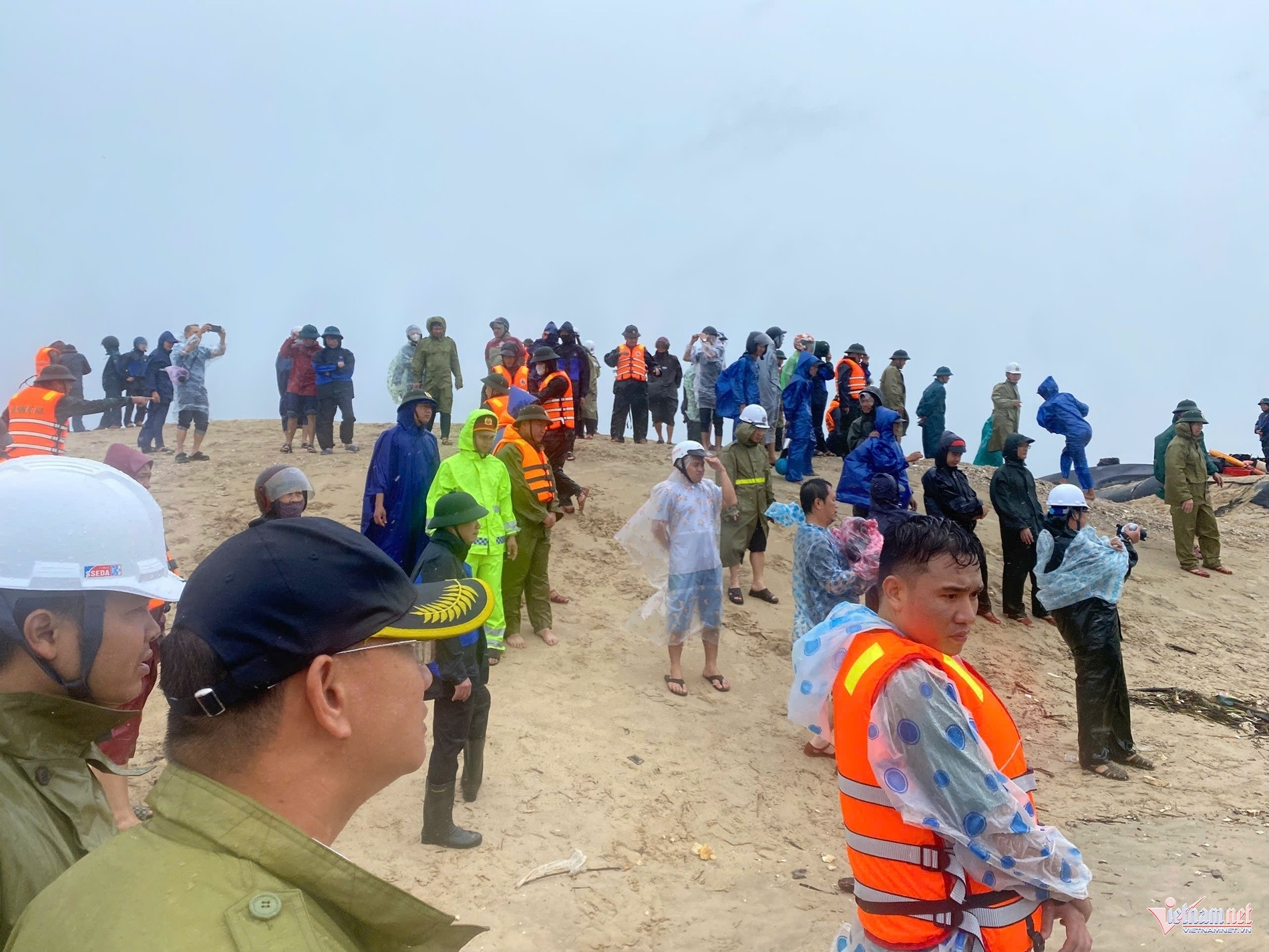 W-cuu nan cua viet 11 692.jpg