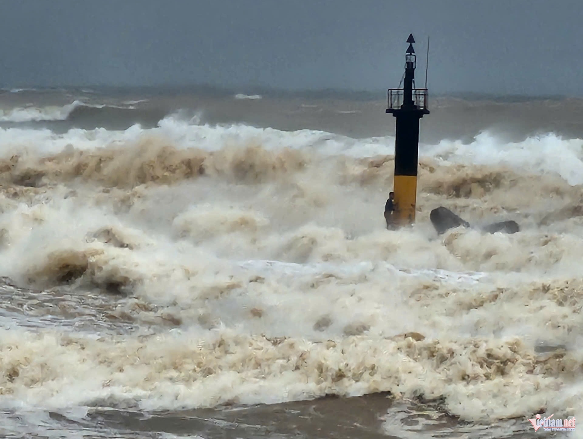 W-cuu nan cua viet 21 683.jpg