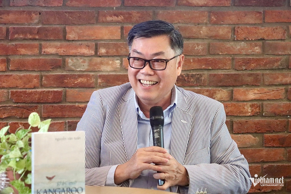 W-Giao su Nguyen Van Tuan 001.jpg