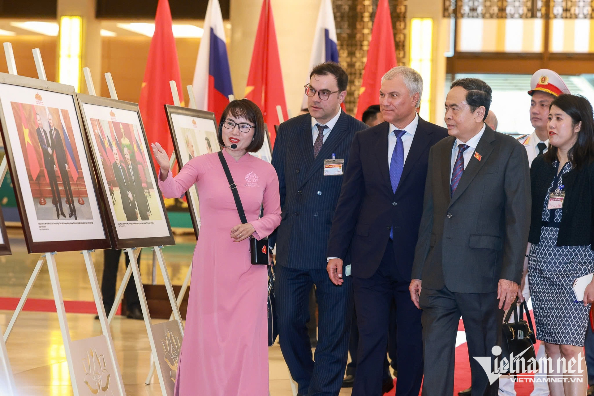 W-Vyacheslav Volodin ។ Tran Thanh Man 9.jpg