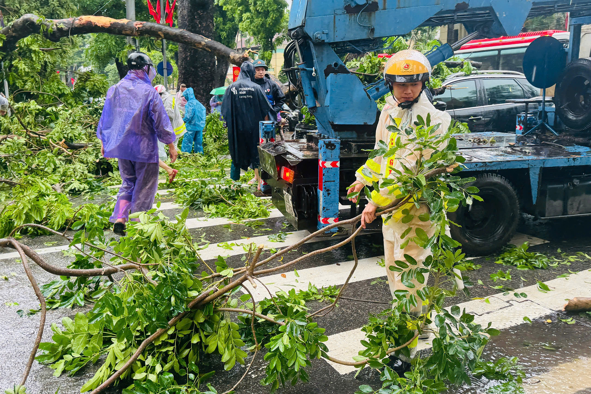 Cục CSGT thông báo lịch cấm đường do ảnh hưởng của bão Bualoi