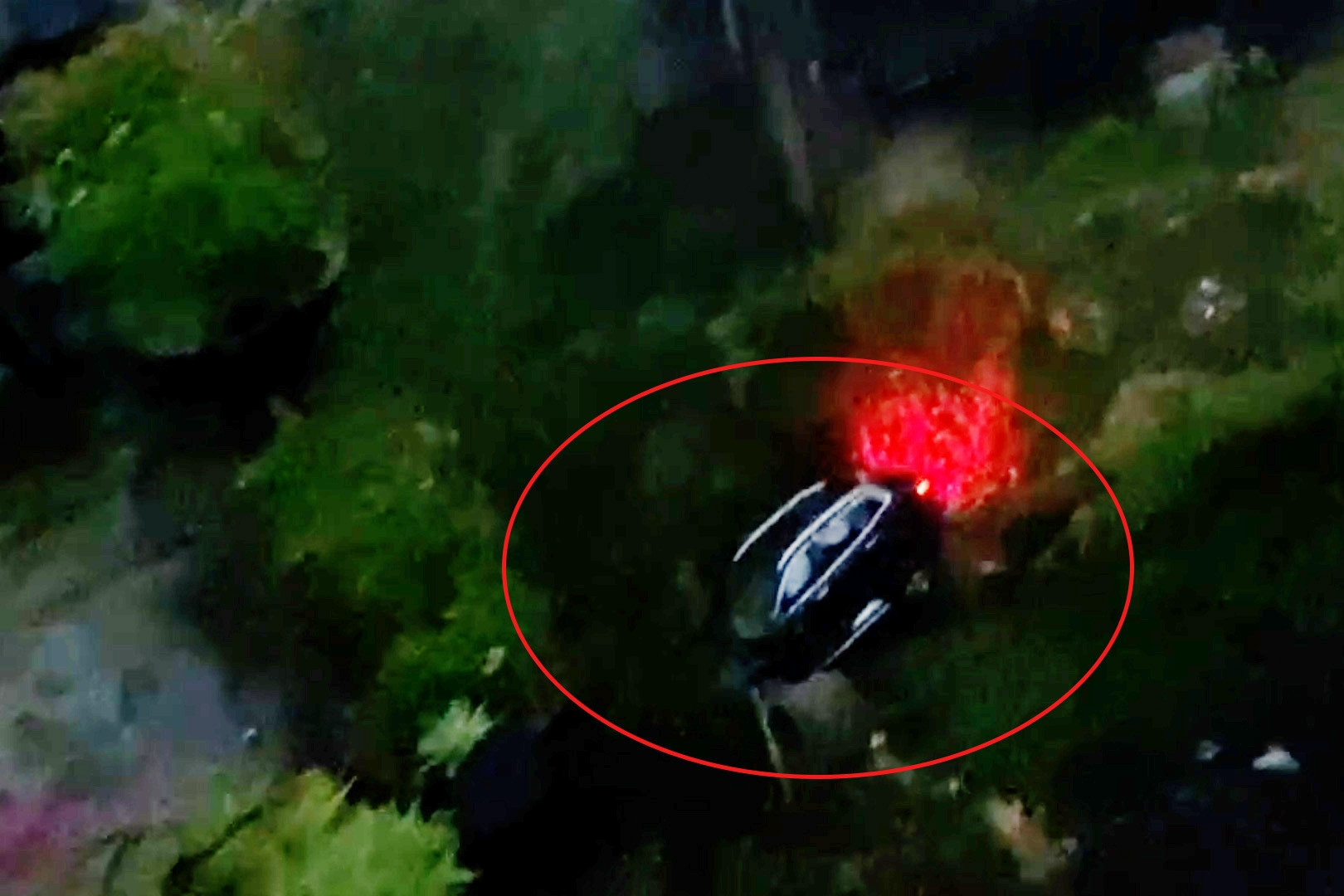 Bản tin cuối ngày 29/9: Ô tô bị khối đất sạt lở hất tung xuống vực sâu ở Lào Cai