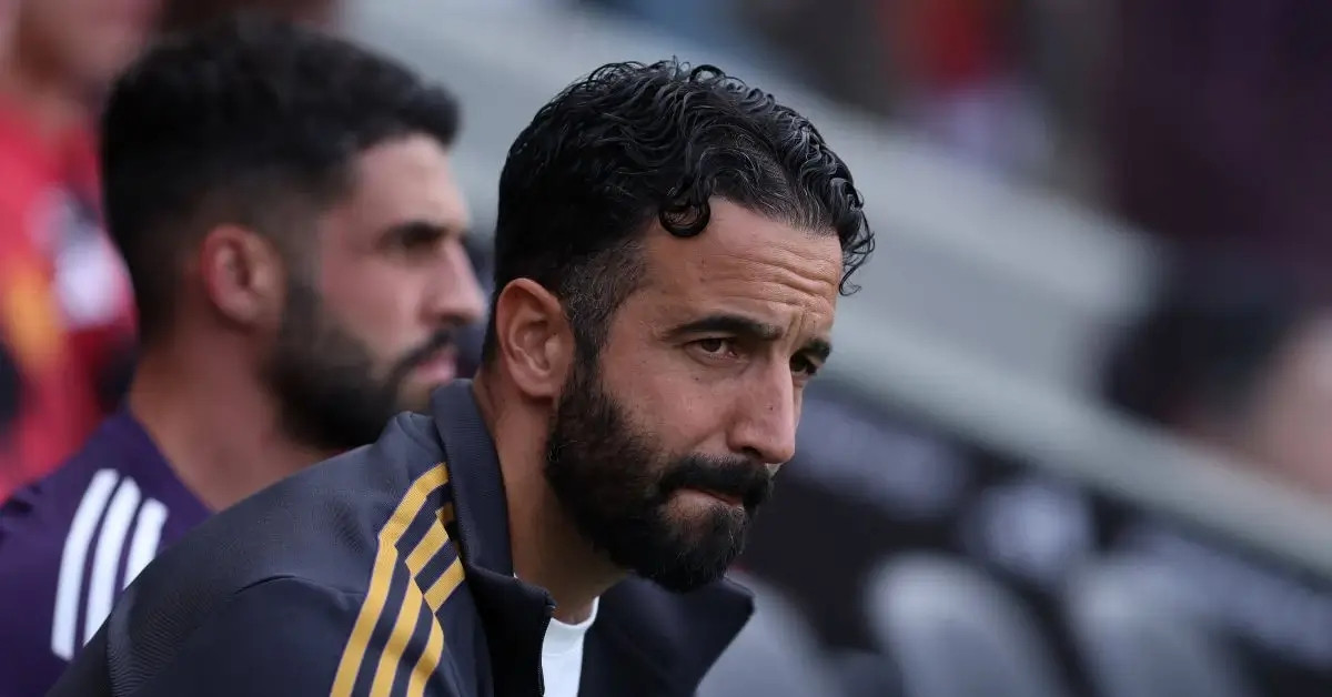 MU không khí tệ hại đáng báo động, Ruben Amorim tự cô lập