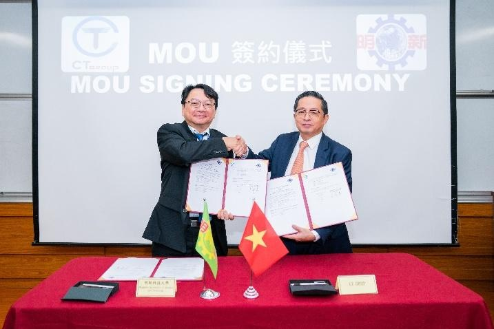 Đại học Quốc gia Singapore bắt tay hợp tác cùng CT group