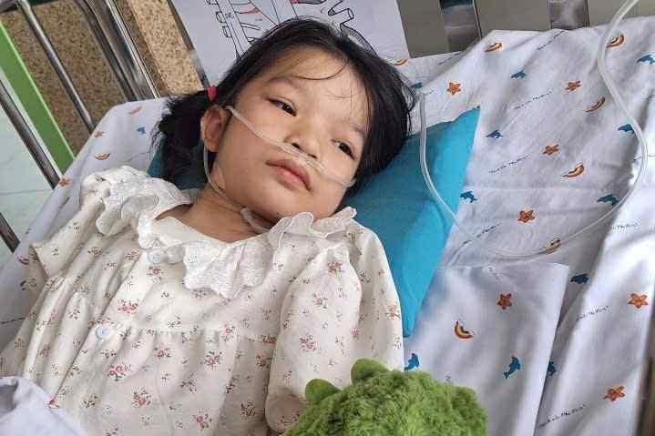 Được bạn đọc giúp đỡ hơn 90 triệu đồng, bé Minh Anh đã phẫu thuật tim thành công