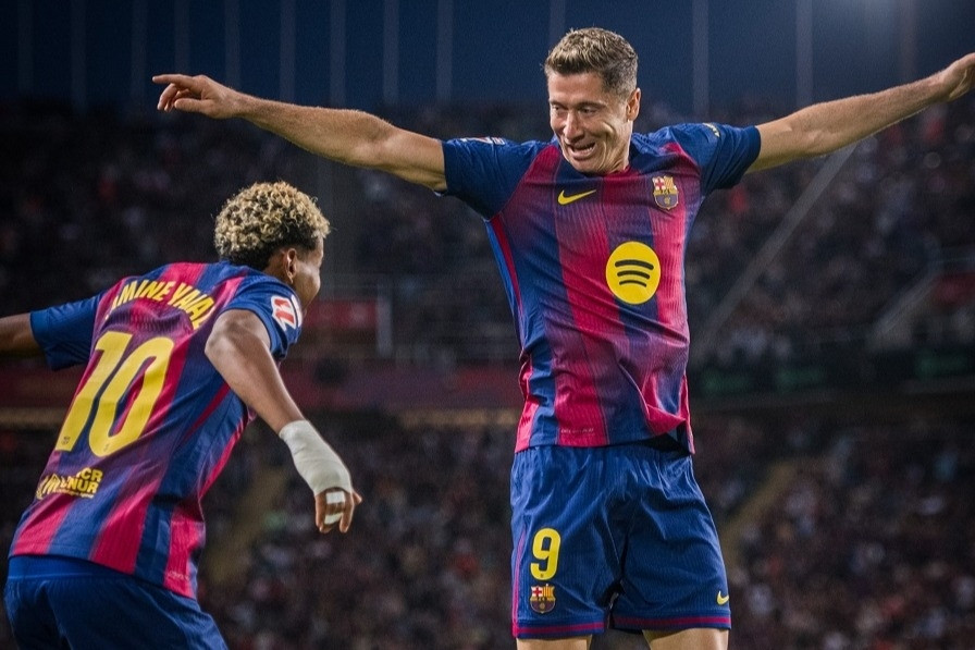 Lamine Yamal định đoạt Barca trong 1 phút, Flick nhắn Real Madrid