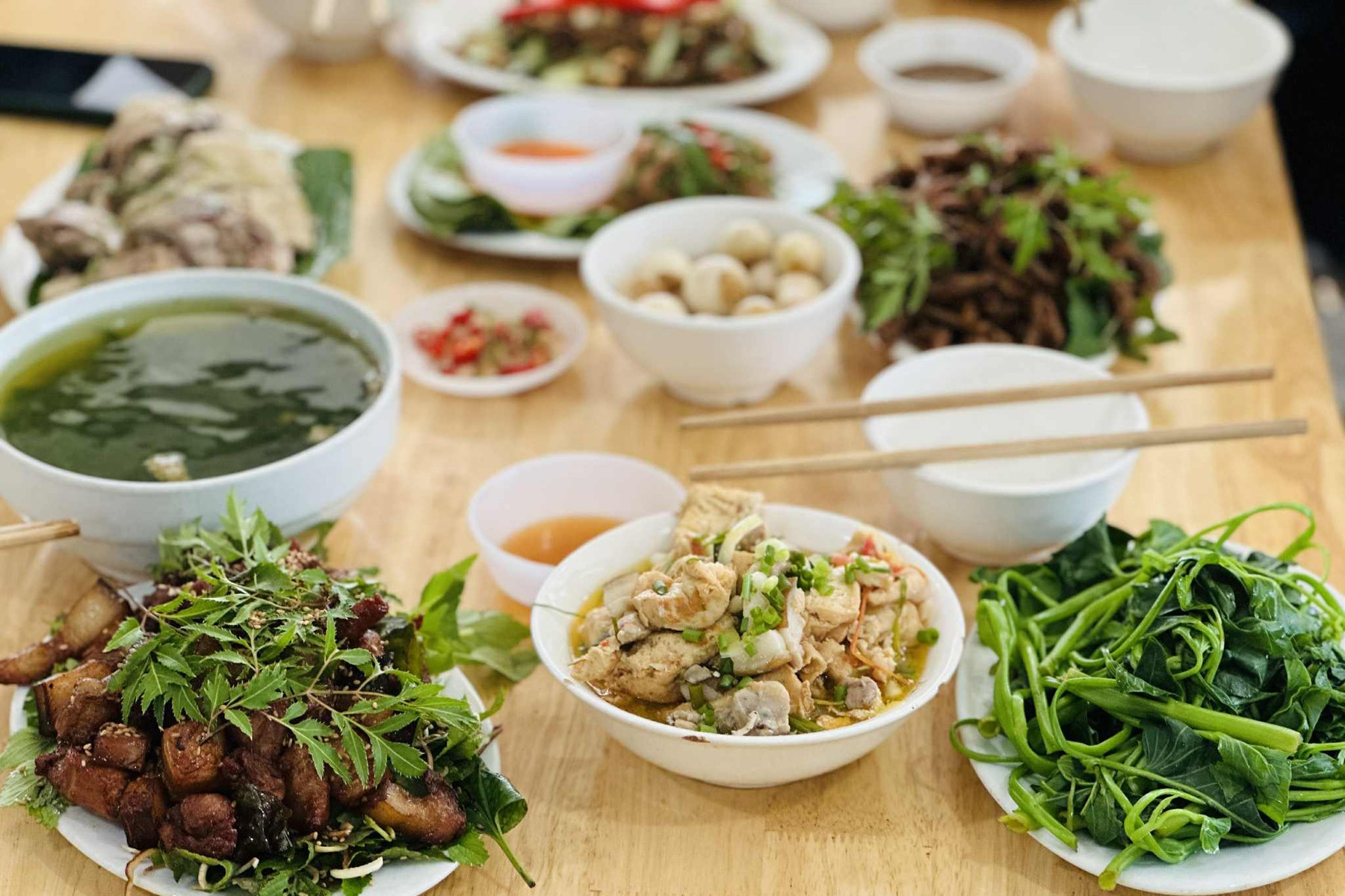 Người phụ nữ một năm không ăn cơm, cơ thể thay đổi ra sao?