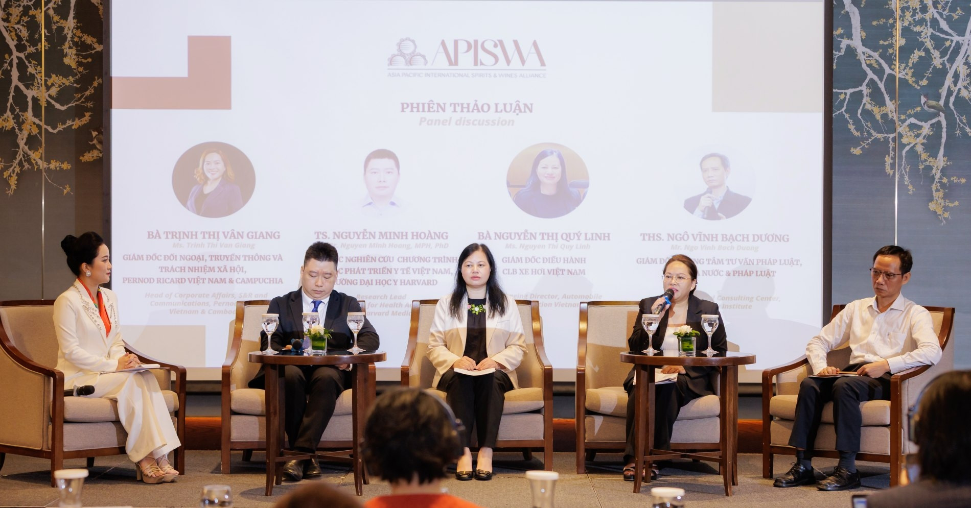 Người uống rượu bia sẽ được "nhắc nhở" bởi các app trên smartphone