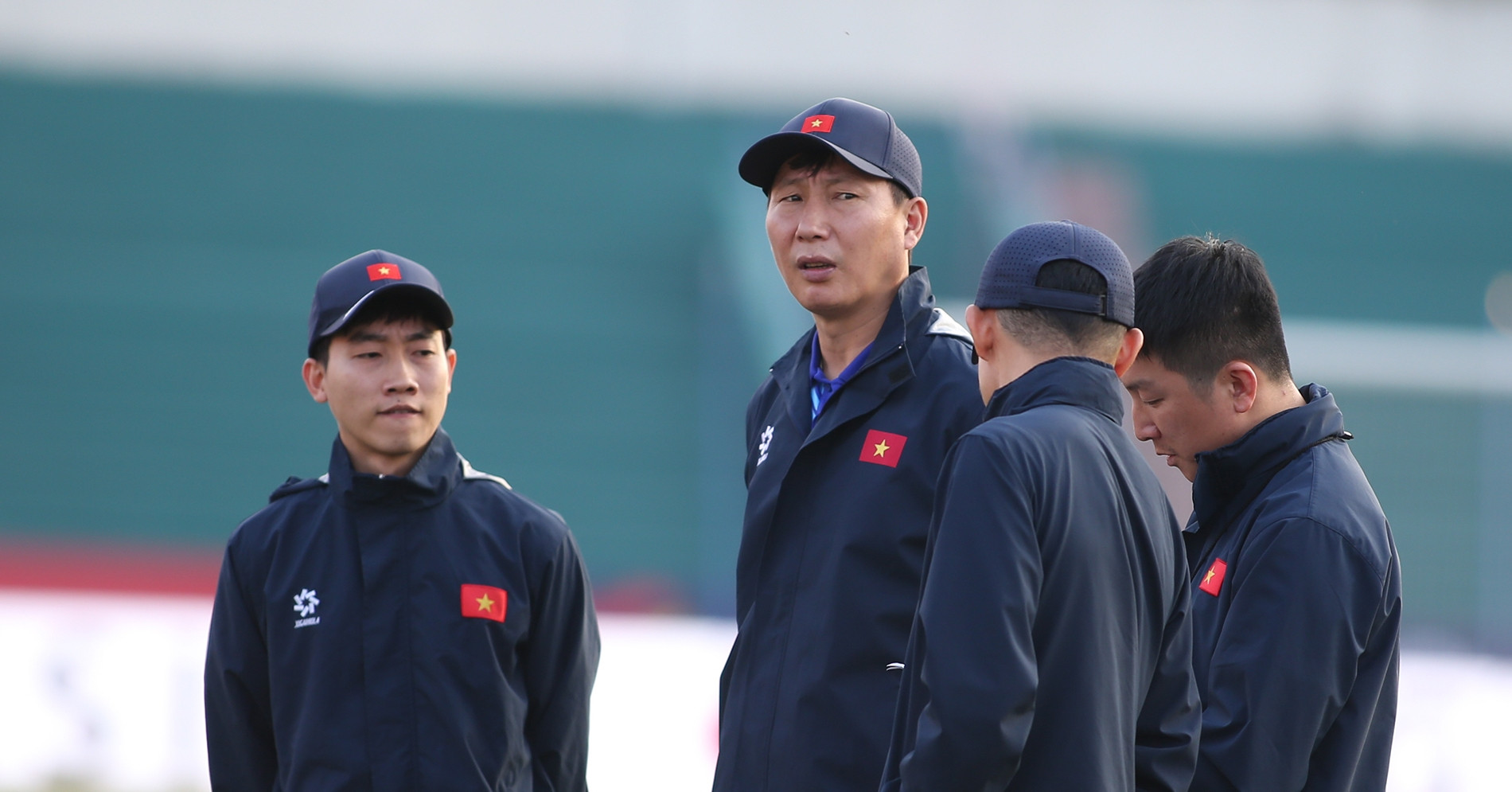 Nhiều thách thức cho HLV Kim Sang Sik