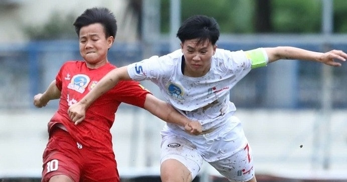 Nữ cầu thủ người dân tộc Cơ Ho giúp TPHCM I thắng phút chót