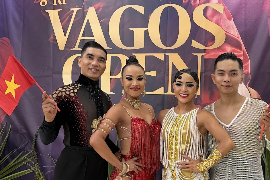 Viện trưởng Khánh Thi tự hào vì thành tích mới của chồng kém 11 tuổi và bạn nhảy