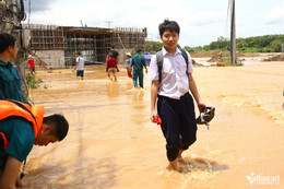 W-hoc sinh.jpg