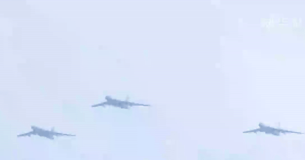 Cận cảnh máy bay ném bom H-6 tại lễ duyệt binh Ngày Chiến thắng ở Trung Quốc