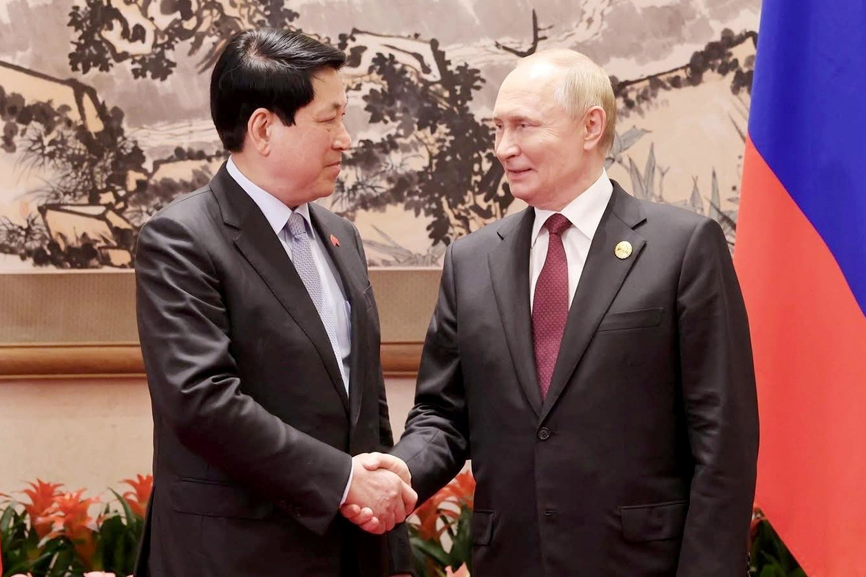 Chủ tịch nước Lương Cường gặp Tổng thống Liên bang Nga Vladimir Putin