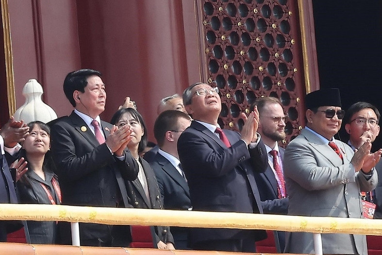 Hình ảnh Chủ tịch nước dự lễ kỷ niệm 80 năm Chiến thắng phát xít tại Trung Quốc