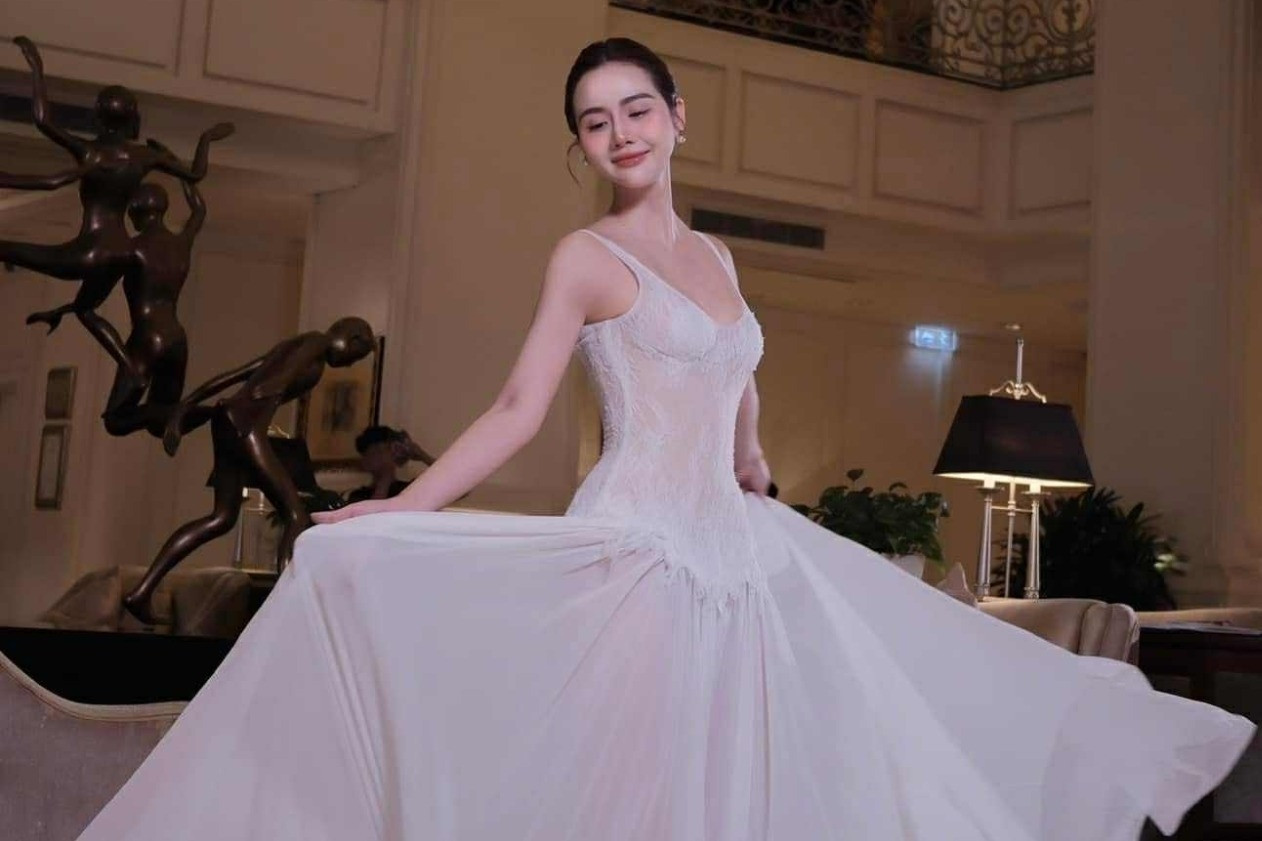 Sen 'Mưa đỏ' và Huyền Lizzie tái xuất VTV trong phim của cặp đạo diễn 'Độc đạo'