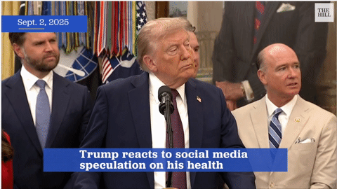 Ông Trump bác bỏ tin đồn về sức khỏe do vắng mặt vài ngày