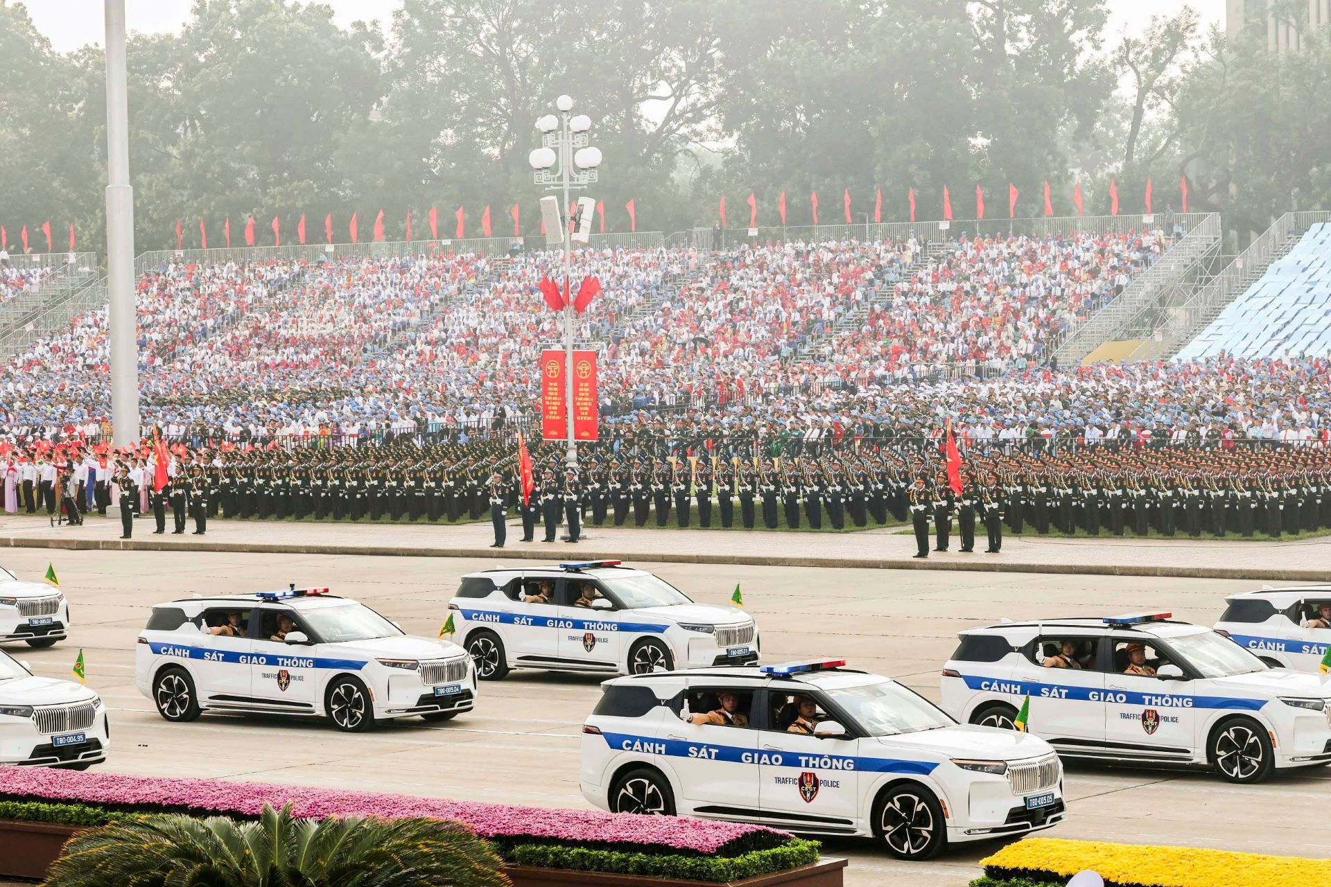 xe CSGT 5.jpg