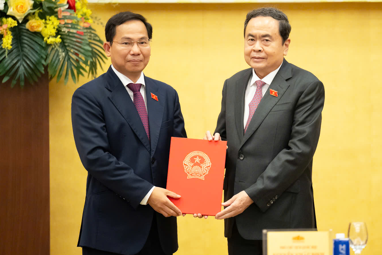 300920250429 trao anh manh 2.png