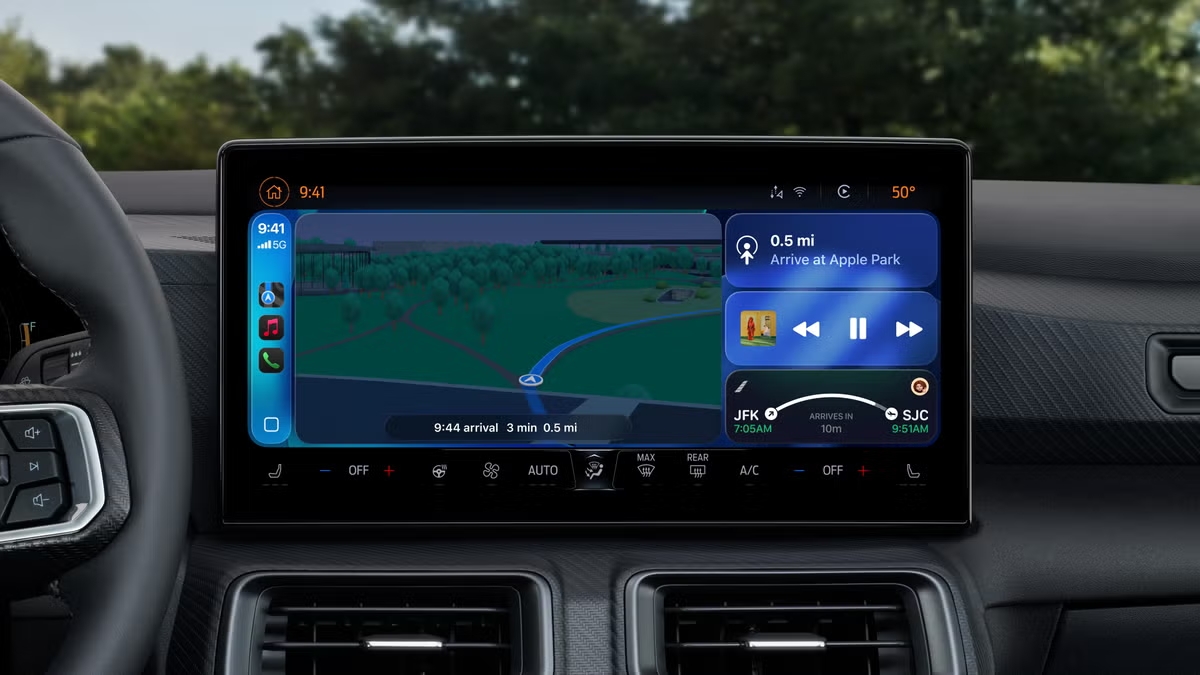 apple carplay ios26.avif