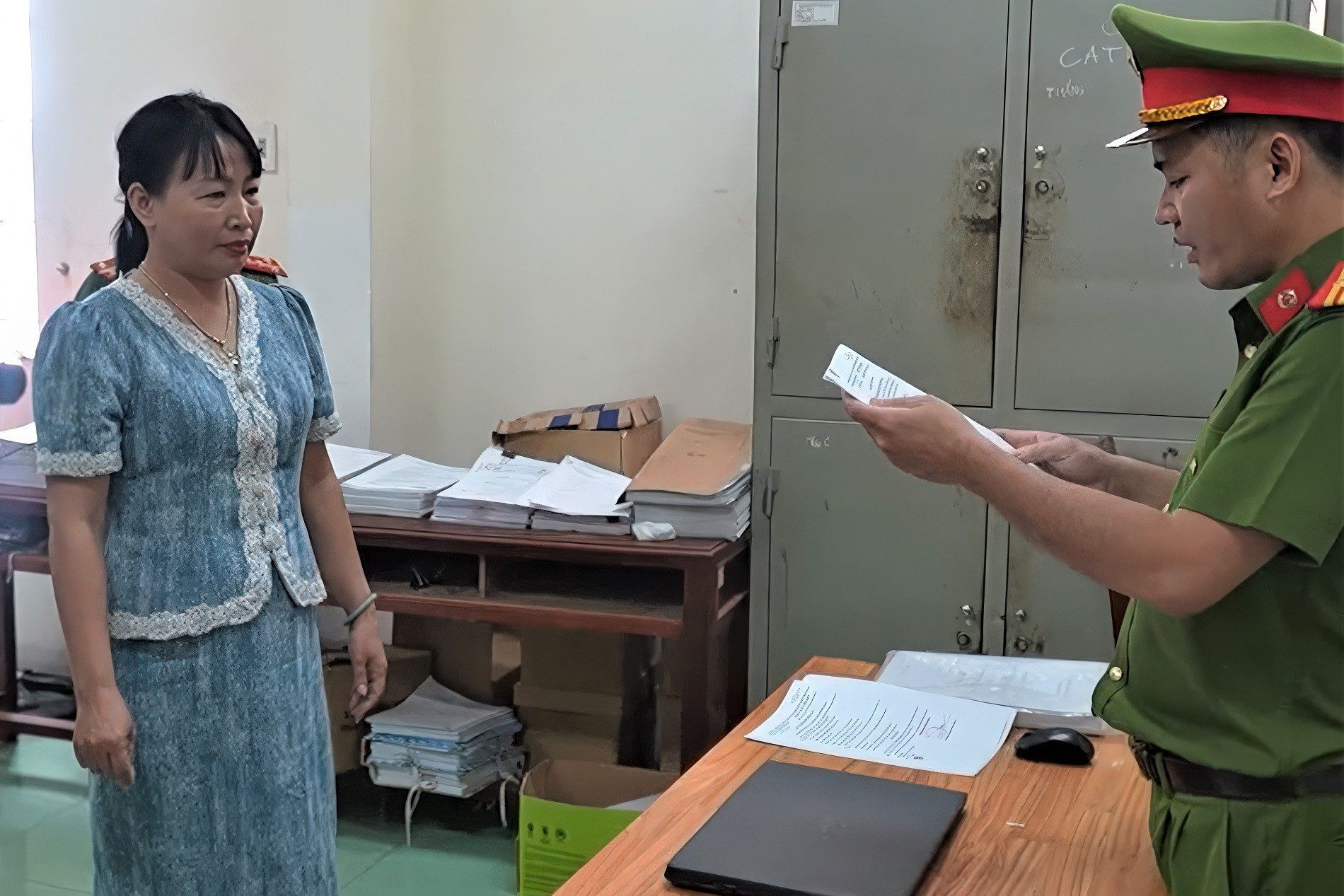 Bắt khẩn cấp một nữ giám đốc công ty ở Quảng Ngãi