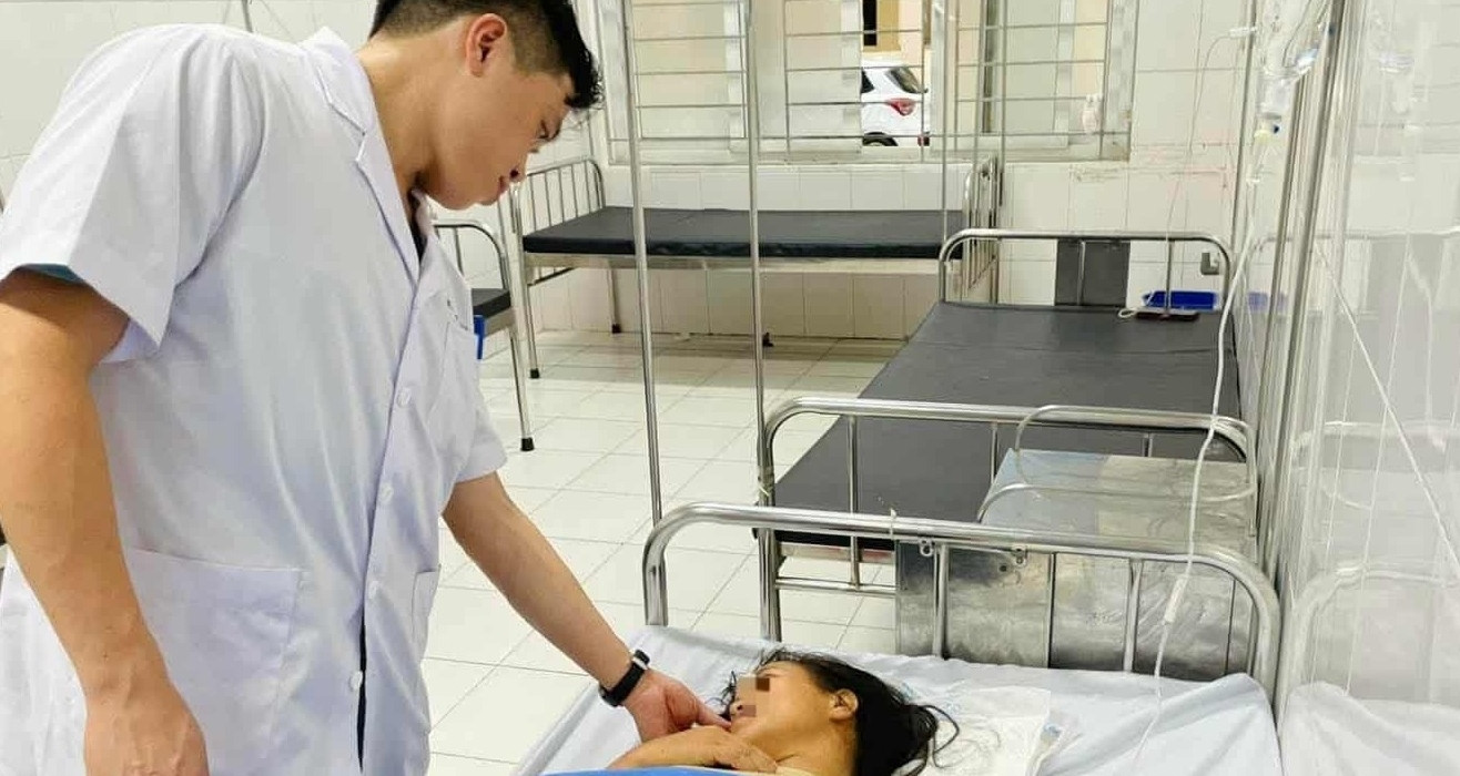 Cấp cứu chấn thương sọ não vì cây đổ trúng đầu khi đi đường trời bão