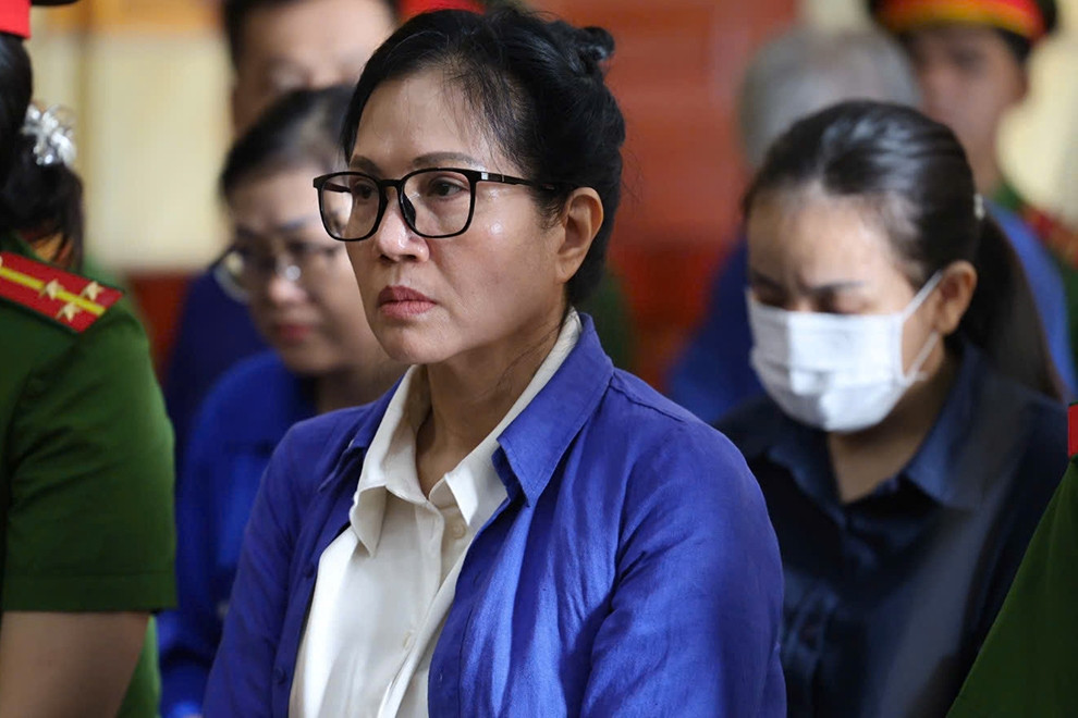 Cựu Tổng giám đốc Công ty Vàng bạc Đá quý Sài Gòn Lê Thúy Hằng lãnh 25 năm tù
