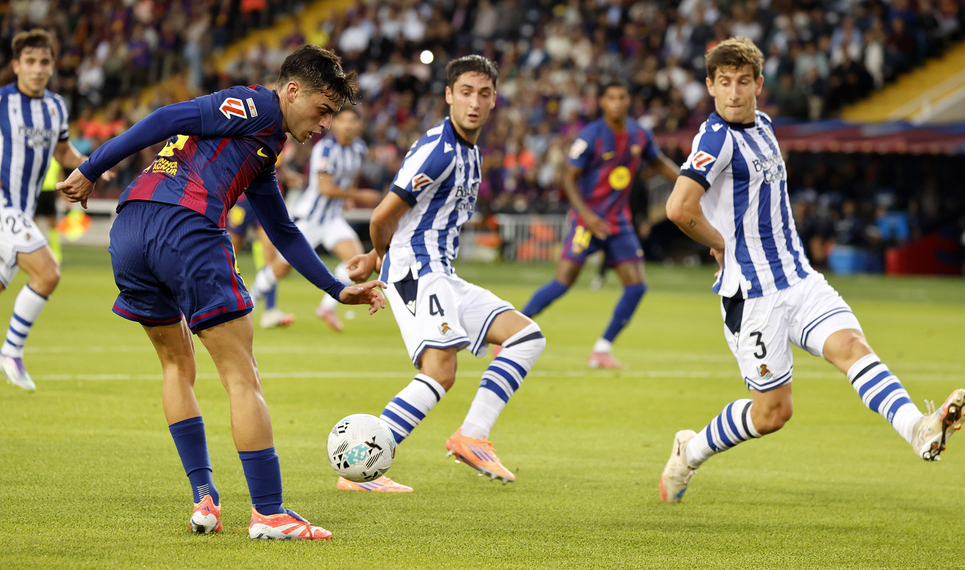 MD - Pedri Barca Sociedad 1 2.jpg